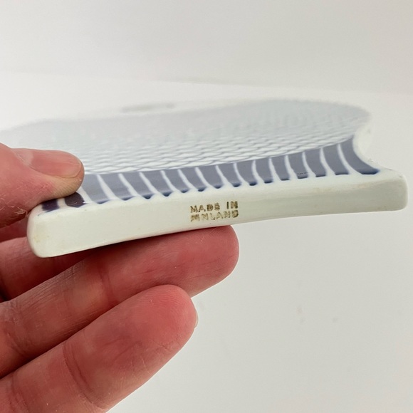 Arabia of Finland cutting board plate, fish. Design, Kaarina Aho. Year, 1950's. - Picture 9 of 10